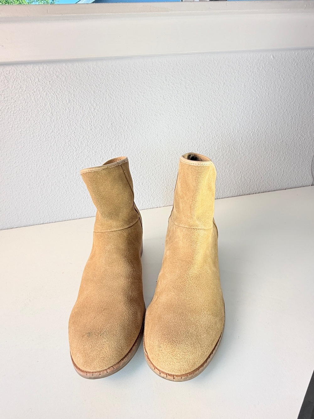UGG Suede Ankle Boots Womens 11 Tan Block Heel Comfort Booties Winter Boots Cute - Picture 15 of 15